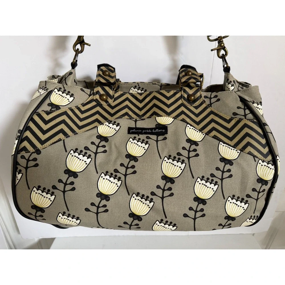 Petunia Pickle Bottom Wistful Weekender Large Tote Bag Diaper Bag Tulips